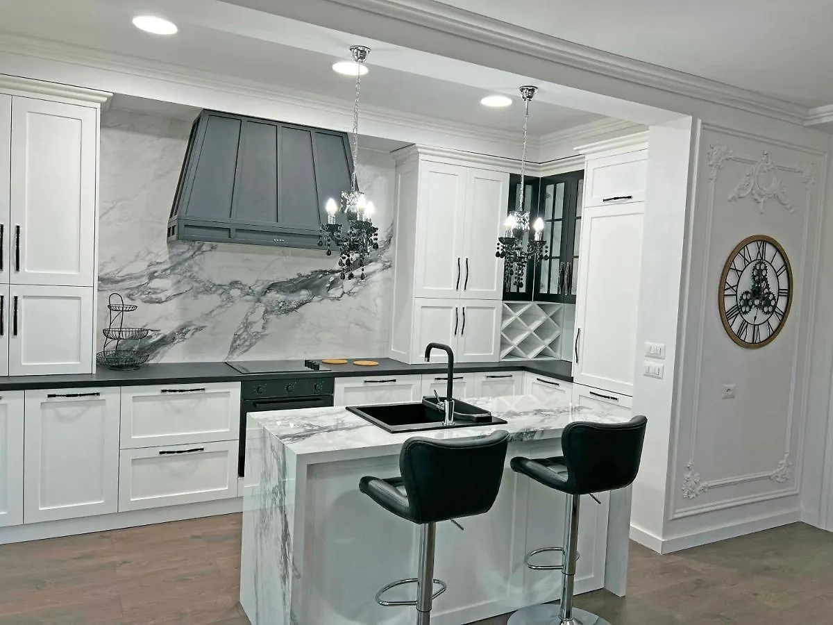 Sea Pearl Apartment Vlorë 0*,  アルバニア