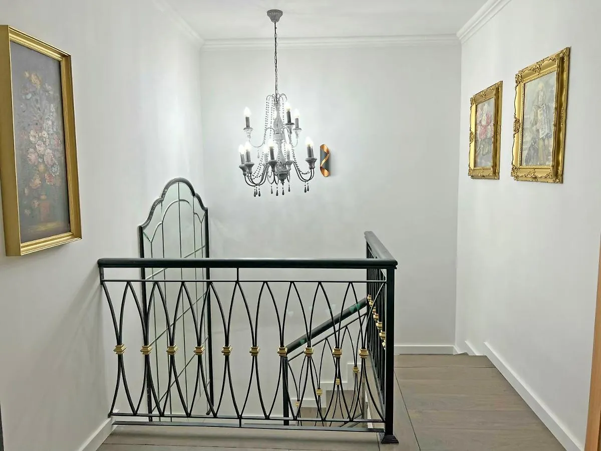 Sea Pearl Apartment Vlorë 0*,  アルバニア