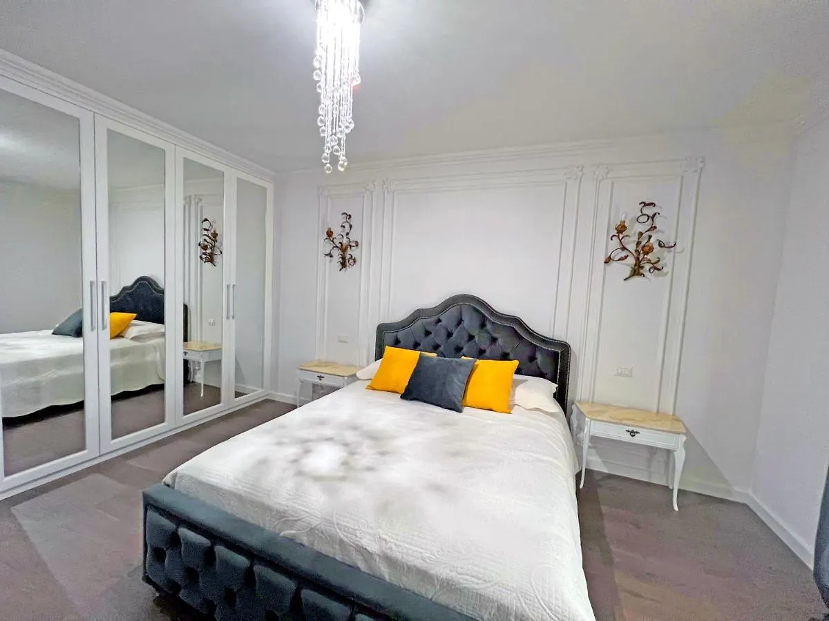Sea Pearl Apartment Vlorë アルバニア